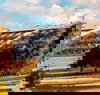 Horizons 418 - Lake Jindabyne Waterfront - Gold Coast