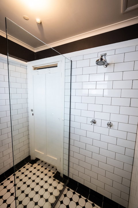 Royal Hotel West Wyalong - Tourism Gold Coast 5