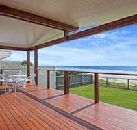 Palm Beach Absolute Beach Front Holiday Home - Gold Coast