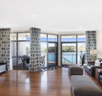 Absolute Creek Front Villa - Gold Coast