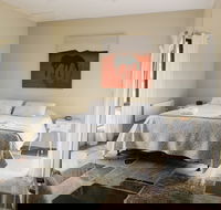 Spring Spur Stay - Tourism Gold Coast