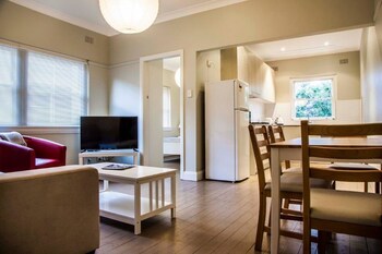 Beach Style Living In Maroubra - Tourism Gold Coast 2