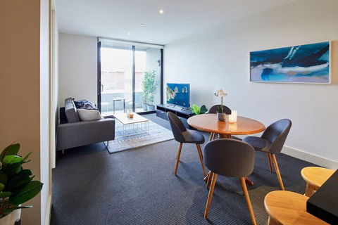Apt Walking Distance To MCG & Epworth Hospital - Tourism Gold Coast 2