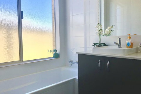 Be Wowed By Bayou - Gold Coast 7