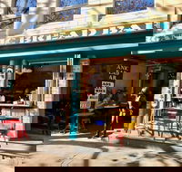 3 Storey Home Close Walk To Fox Studios SCG  City - Tourism Gold Coast