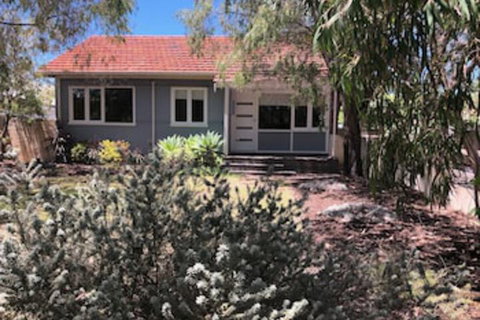 Barefoot Beach Cottage - Gold Coast 0