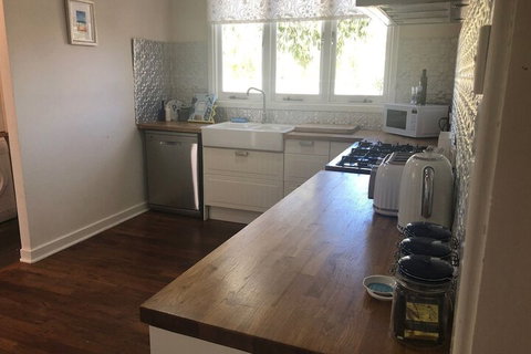 Barefoot Beach Cottage - Gold Coast 5
