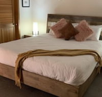 Chateau N Ville - Tourism Gold Coast