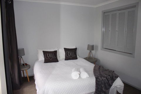 Aqualuna Apartments - Tourism Gold Coast 3