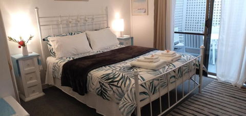 The Boathouse A 3 Bedroom House - Tourism Gold Coast 3