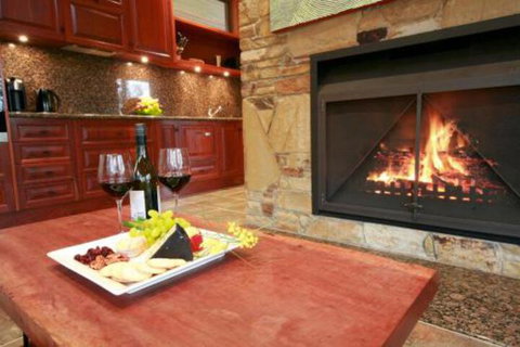 Stonehill Retreat In The Yarra Valley - Tourism Gold Coast 3