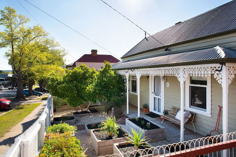 Albert Cottage - Tourism Gold Coast 1