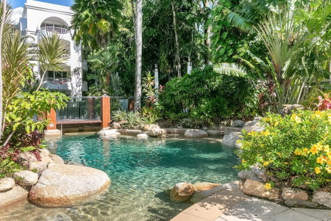 Belle Escapes - Absolute Beachfront Apartment In Alamanda Resort 21 - Tourism Gold Coast 2