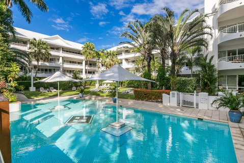 Belle Escapes - Absolute Beachfront Apartment In Alamanda Resort 21 - Tourism Gold Coast 3