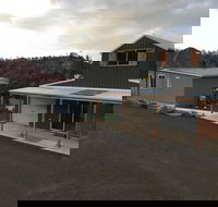 Derby Digs Barn
