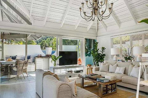 Your Luxury Escape - The White House - Tourism Gold Coast 5