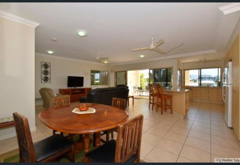 Poinciana Terraces - Tourism Gold Coast 3