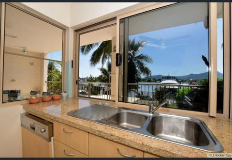 Poinciana Terraces - Tourism Gold Coast 2
