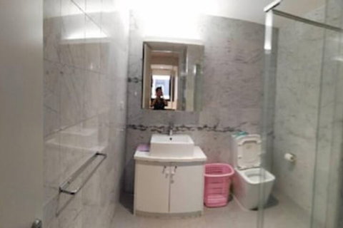 Notting Hill Apartment - Tourism Gold Coast 3