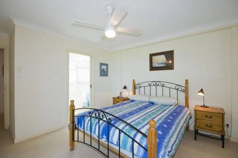 Mirage Unit 602 6 10 Manning Street - Gold Coast 2