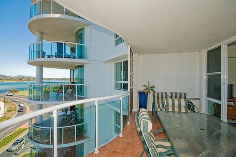 Mirage Unit 602 6 10 Manning Street - Gold Coast 5