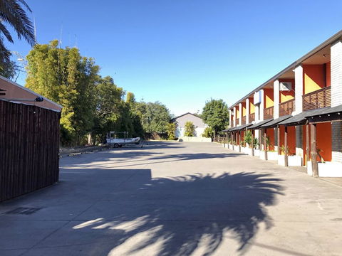 Central Jetty Motel - Tourism Gold Coast 0