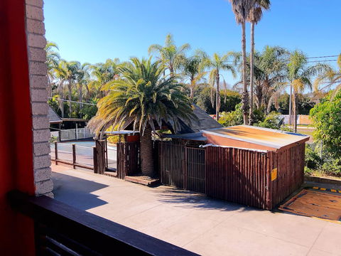 Central Jetty Motel - Tourism Gold Coast 1