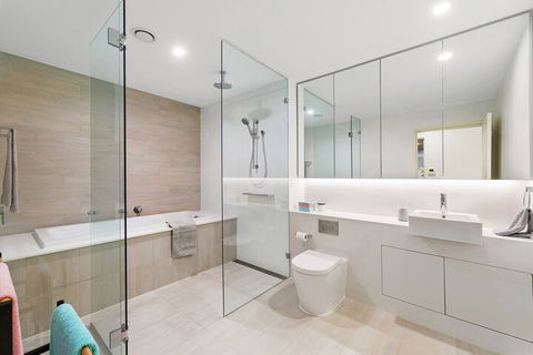 Stylish Lux Home With Hotel Grade Cleanliness - Tourism Gold Coast 2