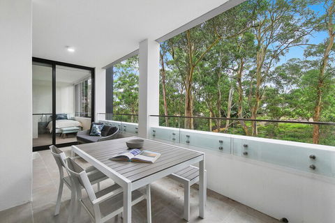 Stylish Lux Home With Hotel Grade Cleanliness - Tourism Gold Coast 5