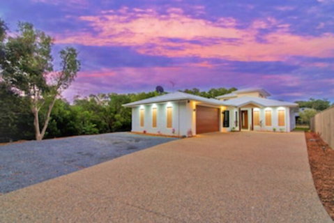 Isle Be Back Waterfront Luxury With Pool - Tourism Gold Coast 0