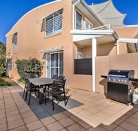 Sandcastles 1 / 8 Ala Moana Way - Gold Coast