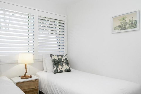 Your Luxury Escape - Karinya At Surfside - Tourism Gold Coast 5