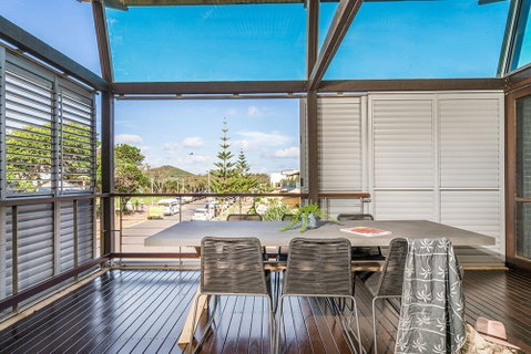 Your Luxury Escape - On The Bay 2 - Tourism Gold Coast 0