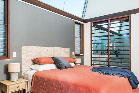 Your Luxury Escape - On The Bay 2 - Tourism Gold Coast 6