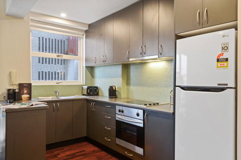HomeHotel Urban Retreat In Secure Boutique Block - Tourism Gold Coast 7