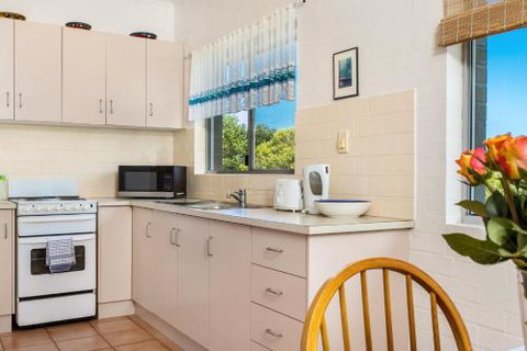 5 / 49 Childe Street Hideaway At Belongil - Tourism Gold Coast 3