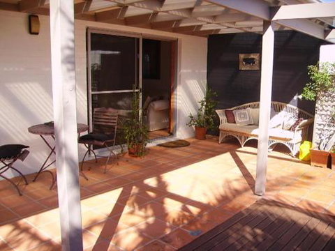 5 / 49 Childe Street Hideaway At Belongil - Tourism Gold Coast 2