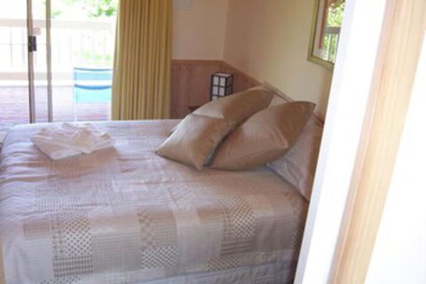 Yarraglen BnB - Gold Coast 7