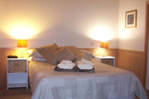 Yarraglen BnB - Gold Coast 6