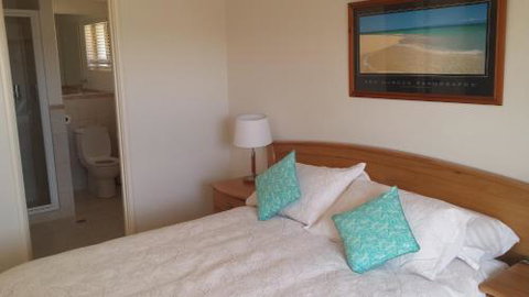 Alexander Drive B & B - Tourism Gold Coast 3