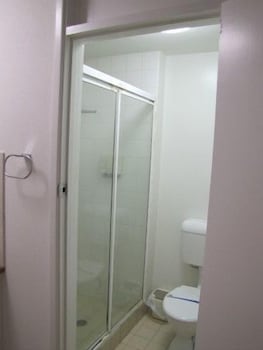 Slipway Hotel Motel - Tourism Gold Coast 2