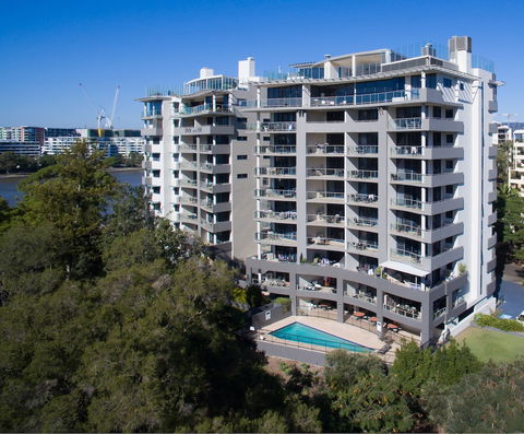 Inn On The Park Apartments - Tourism Gold Coast 0