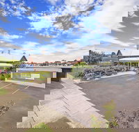 Hamilton Lakeside Motel - Tourism Gold Coast