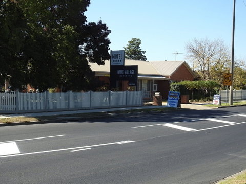 Wine Village Motor Inn - Tourism Gold Coast 5