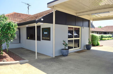 Bathurst Motor Inn - Tourism Gold Coast 3
