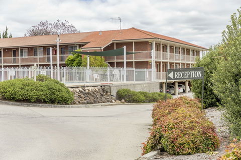 Bathurst Motor Inn - Tourism Gold Coast 0