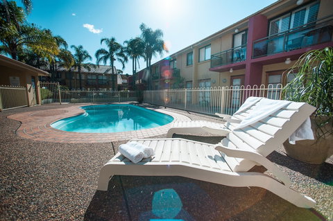 Ramada Hotel & Suites Sydney Cabramatta - Tourism Gold Coast 5