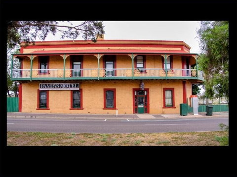 Pampas Motel - Tourism Gold Coast 1
