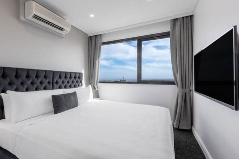Meriton Suites Kent Street, Sydney - Tourism Gold Coast 5