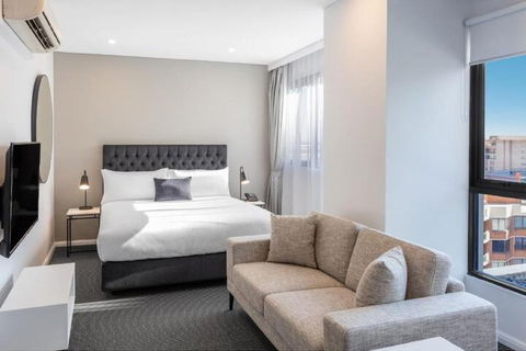 Meriton Suites Kent Street, Sydney - Tourism Gold Coast 6